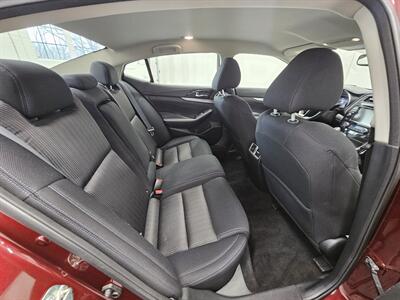 2016 Nissan Maxima 3.5 SV   - Photo 13 - Spring City, PA 19475