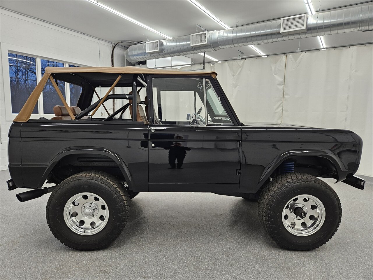 1969 Ford Bronco   - Photo 4 - Spring City, PA 19475