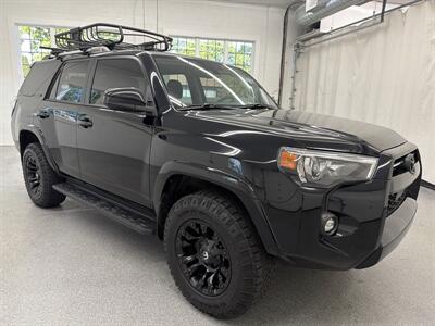 2021 Toyota 4Runner SR5   - Photo 3 - Spring City, PA 19475