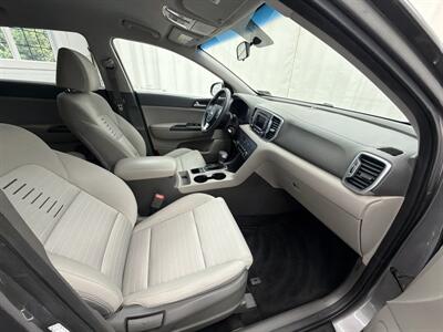 2018 Kia Sportage LX - Photo 12 - Spring City, PA 19475
