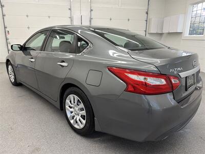 2016 Nissan Altima 2.5 S   - Photo 7 - Spring City, PA 19475