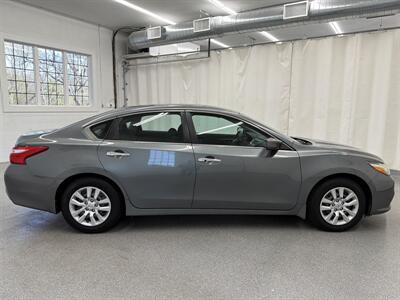 2016 Nissan Altima 2.5 S   - Photo 4 - Spring City, PA 19475