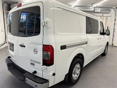 2015 Nissan NV 2500 HD SL   - Photo 5 - Spring City, PA 19475