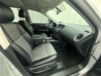2020 Nissan Pathfinder SL - Photo 13 - Spring City, PA 19475