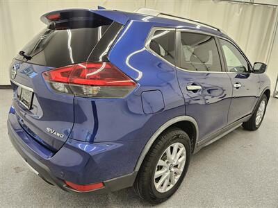 2020 Nissan Rogue SV   - Photo 5 - Spring City, PA 19475