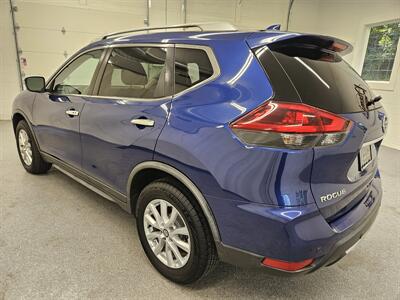 2020 Nissan Rogue SV   - Photo 7 - Spring City, PA 19475