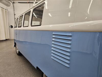 1961 Volkswagen Bus/Vanagon Kombi Re-creation   - Photo 33 - Spring City, PA 19475