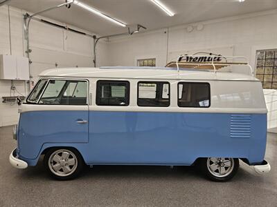1961 Volkswagen Bus/Vanagon Kombi Re-creation   - Photo 7 - Spring City, PA 19475