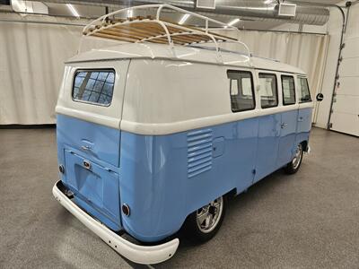 1961 Volkswagen Bus/Vanagon Kombi Re-creation   - Photo 5 - Spring City, PA 19475