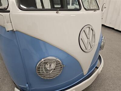 1961 Volkswagen Bus/Vanagon Kombi Re-creation   - Photo 30 - Spring City, PA 19475