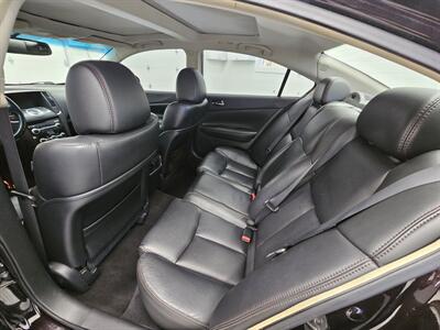 2011 Nissan Maxima 3.5 SV   - Photo 12 - Spring City, PA 19475