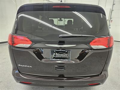 2017 Chrysler Pacifica Touring   - Photo 6 - Spring City, PA 19475