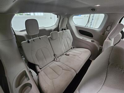 2017 Chrysler Pacifica Touring   - Photo 15 - Spring City, PA 19475