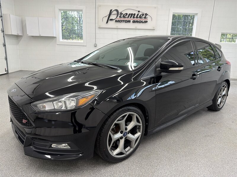 2018 Ford Focus ST   - Photo 1 - Spring City, PA 19475