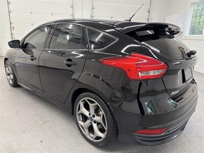 2018 Ford Focus ST - Photo 7 - Spring City, PA 19475