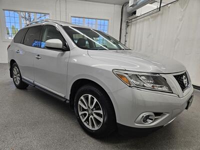 2014 Nissan Pathfinder SL   - Photo 2 - Spring City, PA 19475