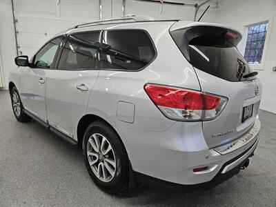 2014 Nissan Pathfinder SL   - Photo 7 - Spring City, PA 19475
