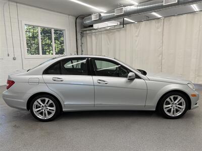 2013 Mercedes-Benz C 300 Luxury 4MATIC - Photo 4 - Spring City, PA 19475