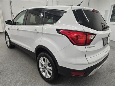 2019 Ford Escape SE   - Photo 5 - Spring City, PA 19475