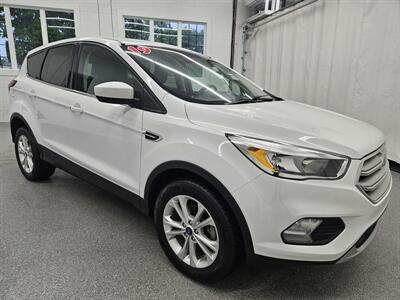 2019 Ford Escape SE   - Photo 8 - Spring City, PA 19475