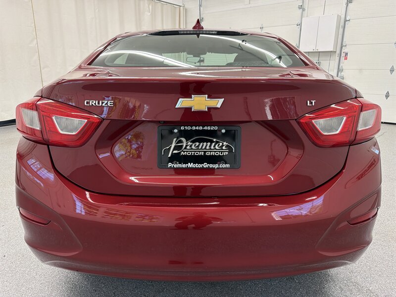 2017 Chevrolet Cruze LT Auto 6