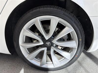 2019 Tesla Model 3 Long Range   - Photo 16 - Spring City, PA 19475