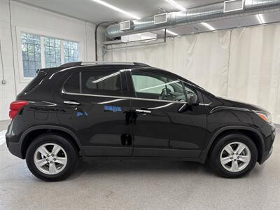 2020 Chevrolet Trax LT   - Photo 4 - Spring City, PA 19475
