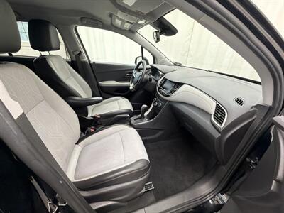 2020 Chevrolet Trax LT   - Photo 13 - Spring City, PA 19475