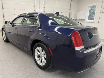 2015 Chrysler 300 Series Limited - Photo 7 - Spring City, PA 19475