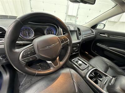 2015 Chrysler 300 Series Limited - Photo 11 - Spring City, PA 19475