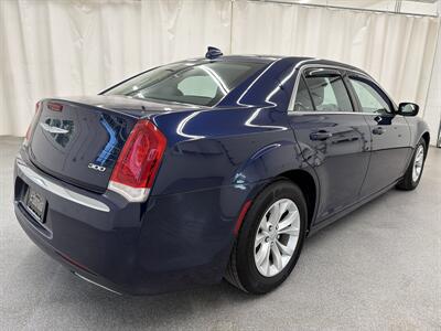 2015 Chrysler 300 Series Limited - Photo 5 - Spring City, PA 19475
