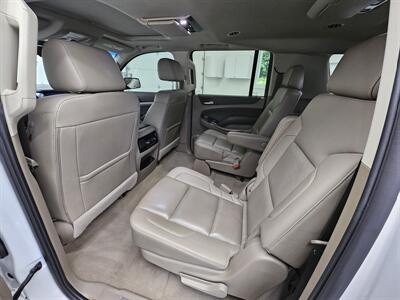 2019 Chevrolet Suburban Premier   - Photo 12 - Spring City, PA 19475