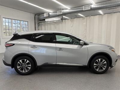 2015 Nissan Murano SL   - Photo 4 - Spring City, PA 19475