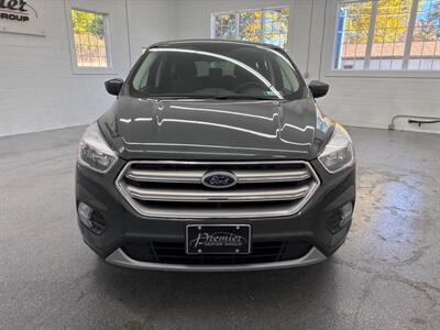 2017 Ford Escape SE   - Photo 2 - Spring City, PA 19475