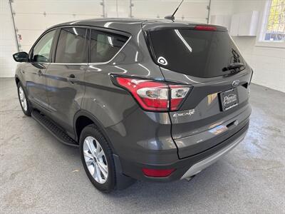 2017 Ford Escape SE   - Photo 7 - Spring City, PA 19475