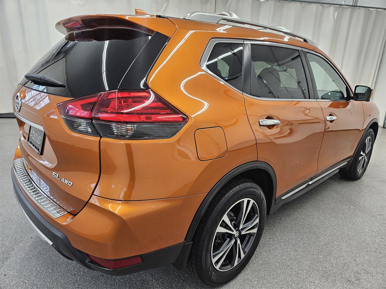 2017 Nissan Rogue SV   - Photo 5 - Spring City, PA 19475