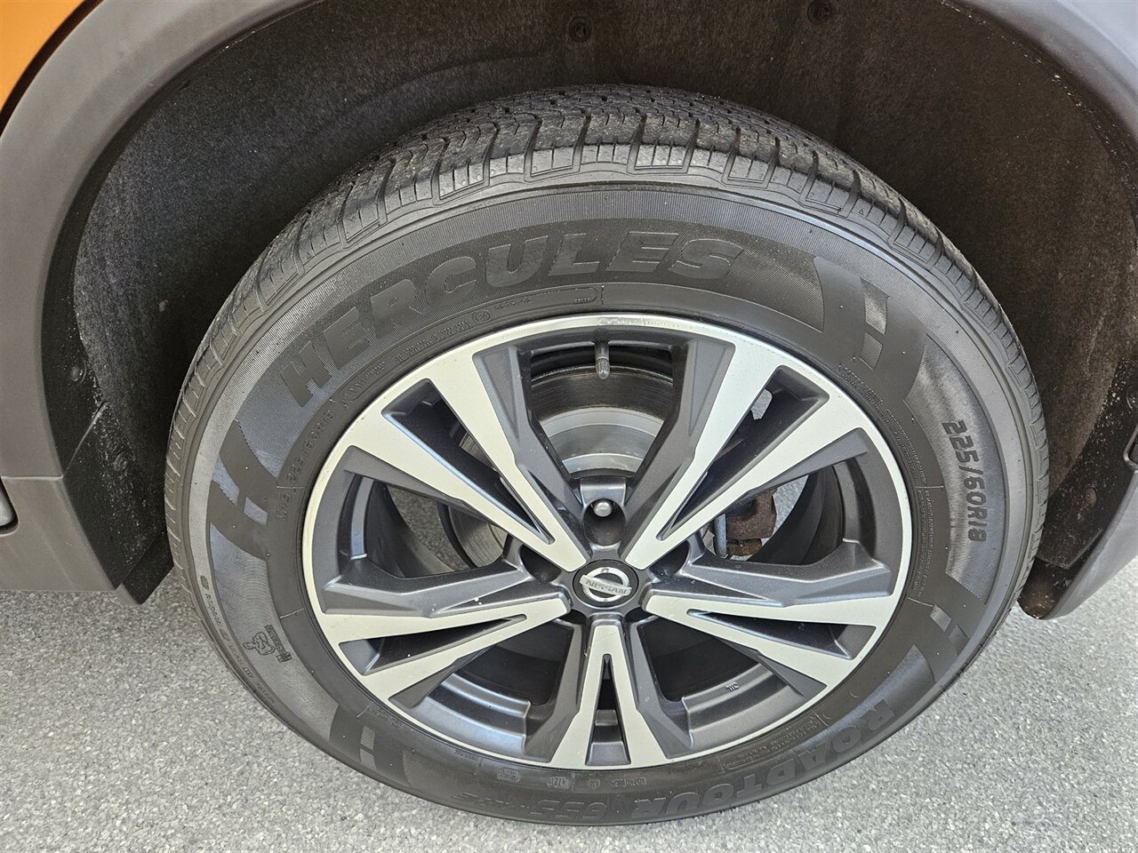 2017 Nissan Rogue SV   - Photo 14 - Spring City, PA 19475