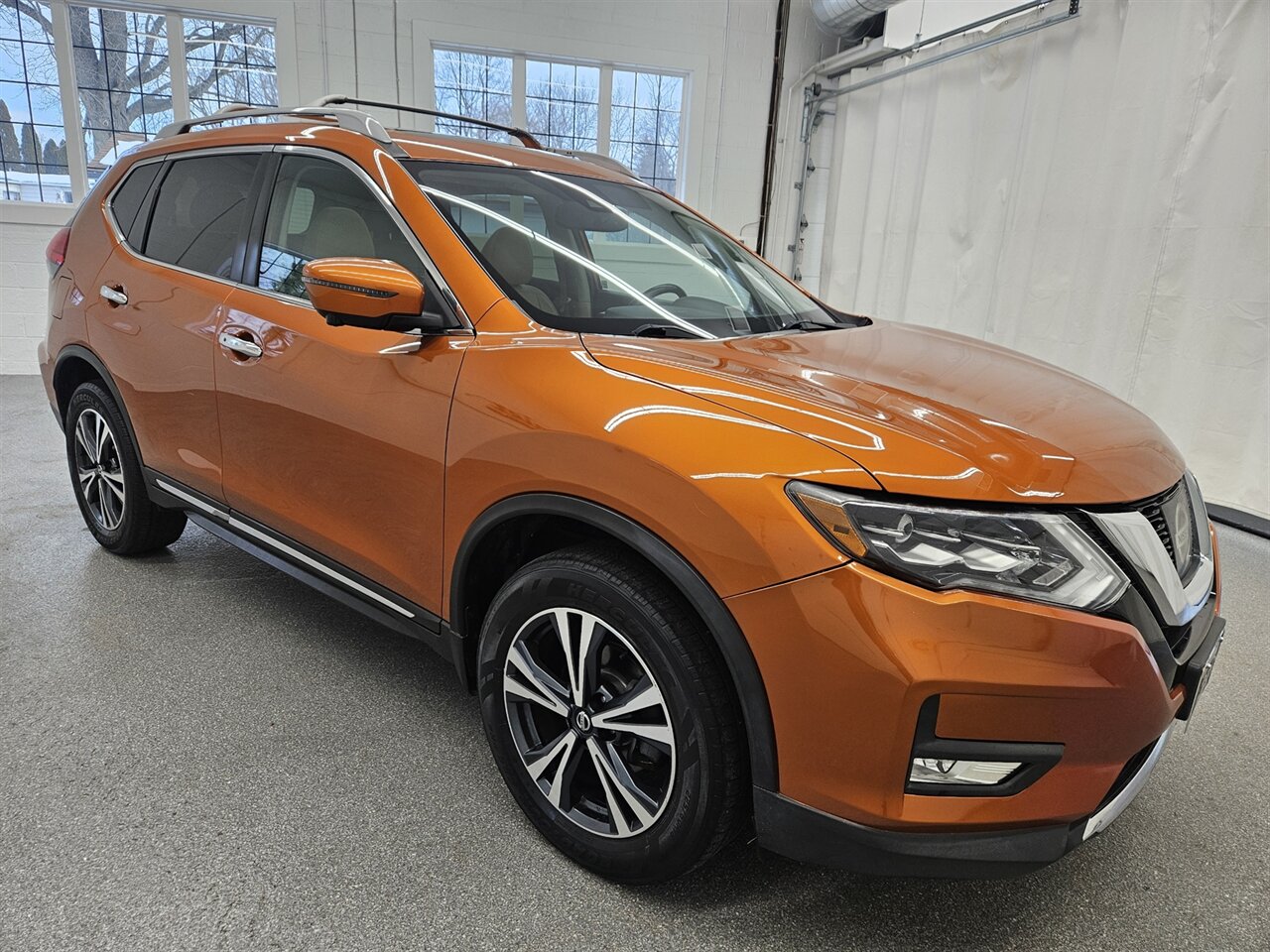 2017 Nissan Rogue SV   - Photo 3 - Spring City, PA 19475