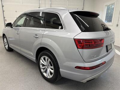 2017 Audi Q7 3.0T quattro Premium - Photo 7 - Spring City, PA 19475