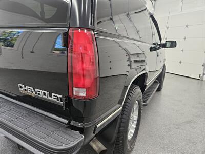 1998 Chevrolet Tahoe LS 2dr LS   - Photo 11 - Spring City, PA 19475