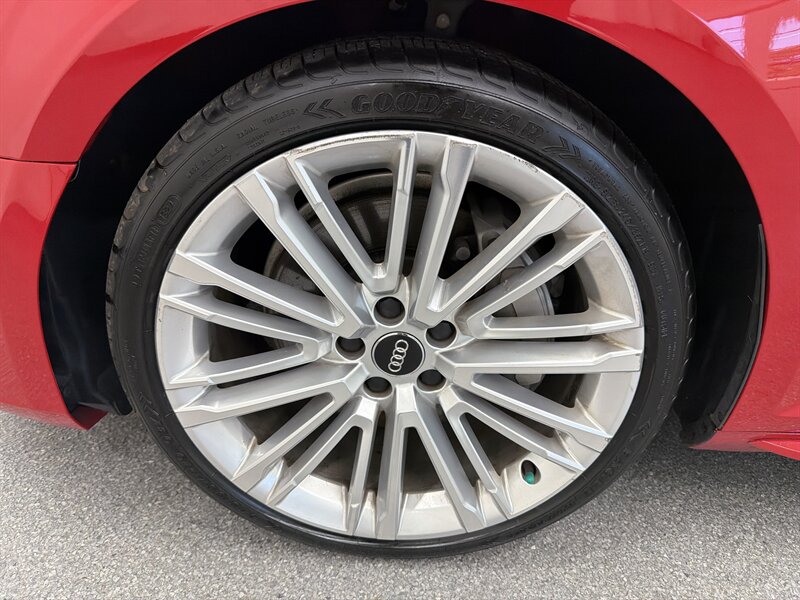 2017 Audi A4 2.0T quattro Premium 16
