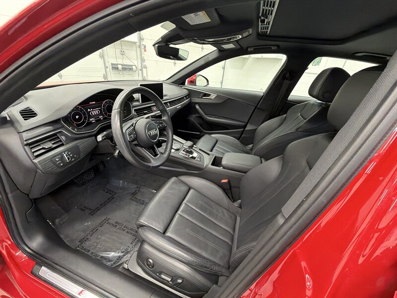 2017 Audi A4 2.0T quattro Premium 10