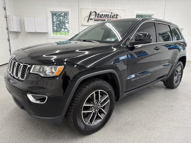 2019 Jeep Grand Cherokee Laredo E  
