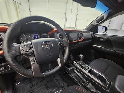 2016 Toyota Tacoma TRD Sport   - Photo 11 - Spring City, PA 19475