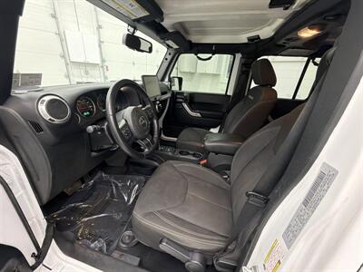 2018 Jeep Wrangler JK Unlimited Sahara - Photo 10 - Spring City, PA 19475