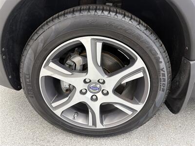 2015 Volvo XC70 T6 Platinum - Photo 16 - Spring City, PA 19475