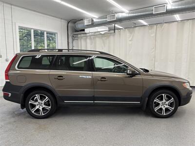 2015 Volvo XC70 T6 Platinum - Photo 4 - Spring City, PA 19475