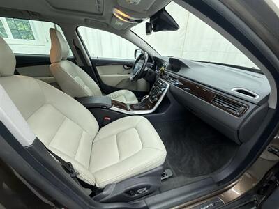 2015 Volvo XC70 T6 Platinum - Photo 13 - Spring City, PA 19475