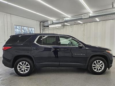 2020 Chevrolet Traverse LT Leather   - Photo 4 - Spring City, PA 19475