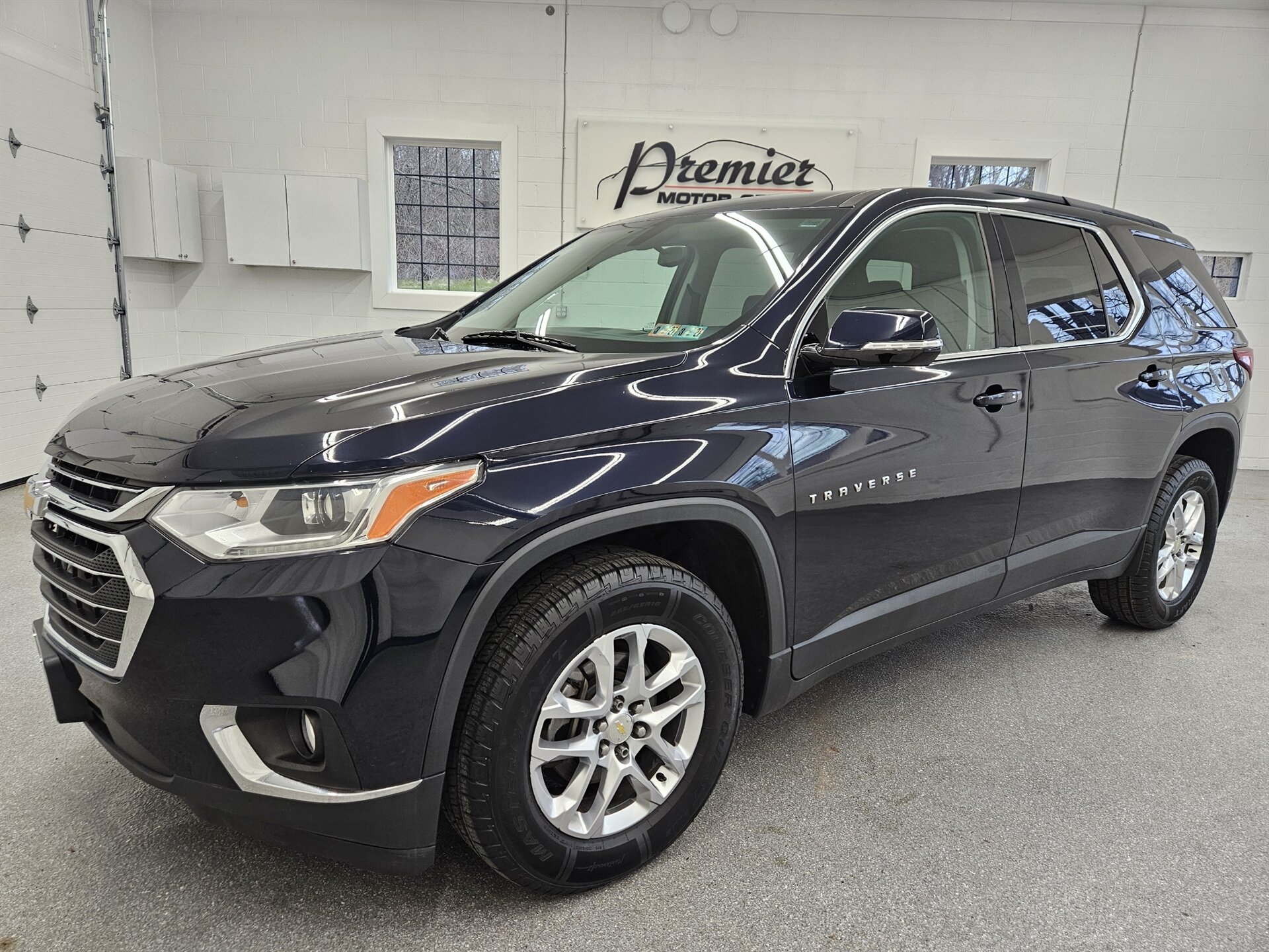 2020 Chevrolet Traverse LT Leather   - Photo 1 - Spring City, PA 19475